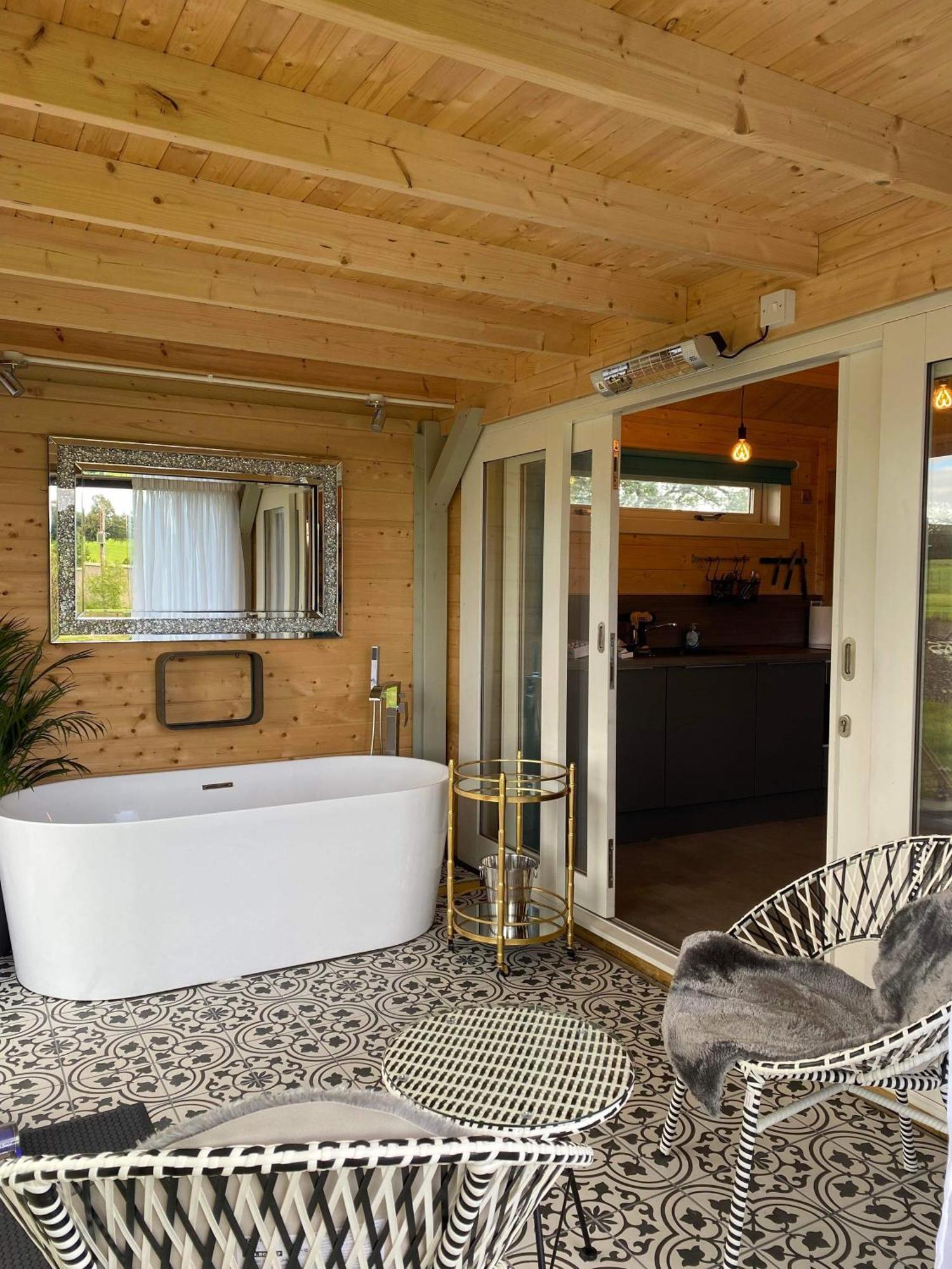 Dunroamin Lodges Drymen Room photo